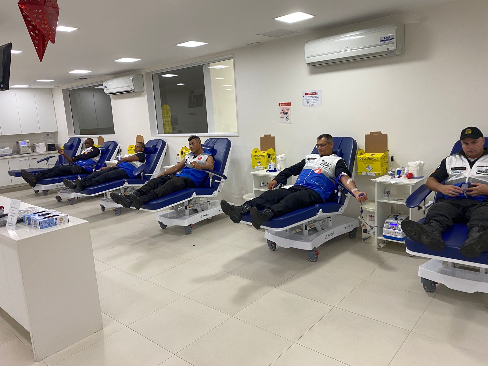Segurança Presente de Petrópolis mobiliza equipe para doação de sangue