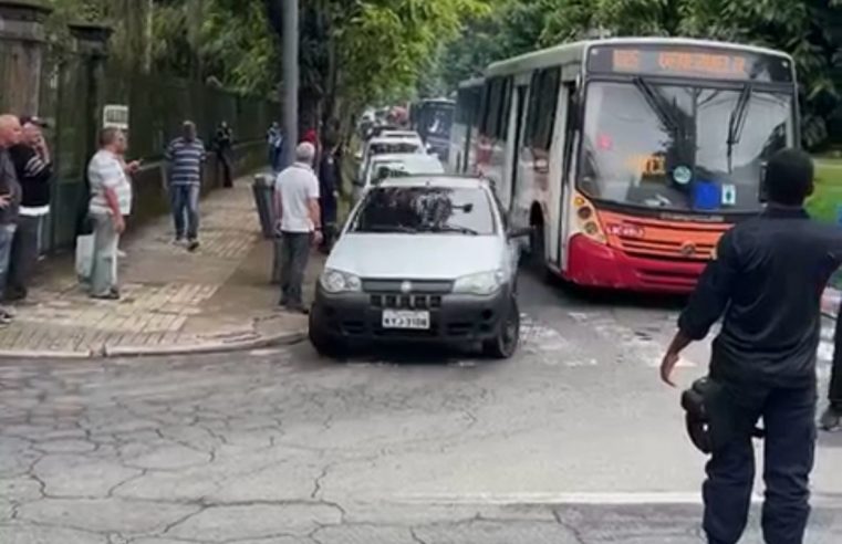 Passa ano e os problemas com ônibus permanecem em Petrópolis
