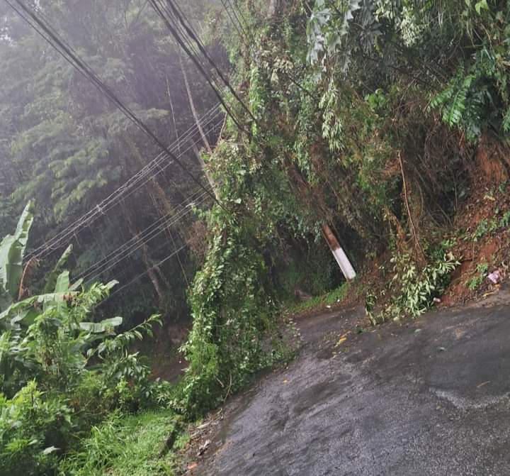 Chuva causa transtornos em Petrópolis e região neste Sábado