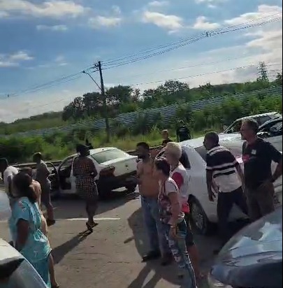 Motoristas realizam manifestação na BR-040