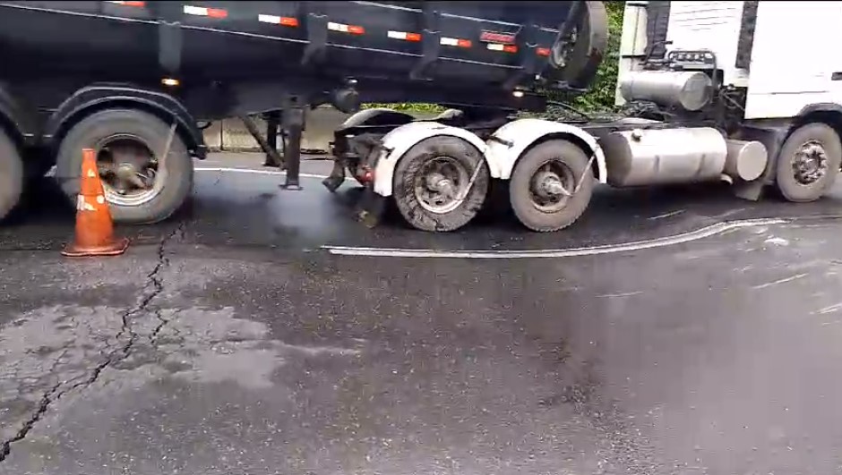 Serra das Araras com afundamento de Pista