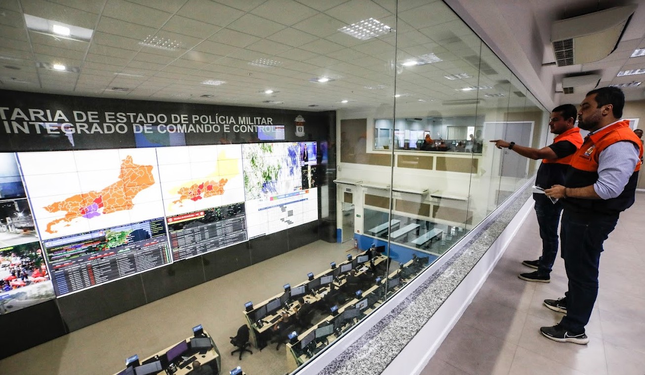 Governador acompanha monitoramento e os efeitos dos temporais e ações de prevenção nos municípios neste domingo (21)