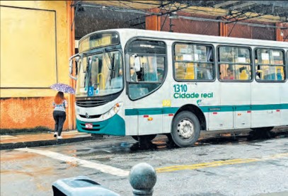 Empresas de ônibus cumprem 98,52% das viagens programadas em março