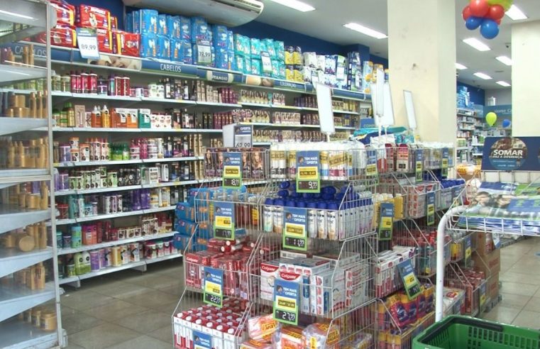 Pesquisa questiona o grande número de farmácias em Petrópolis