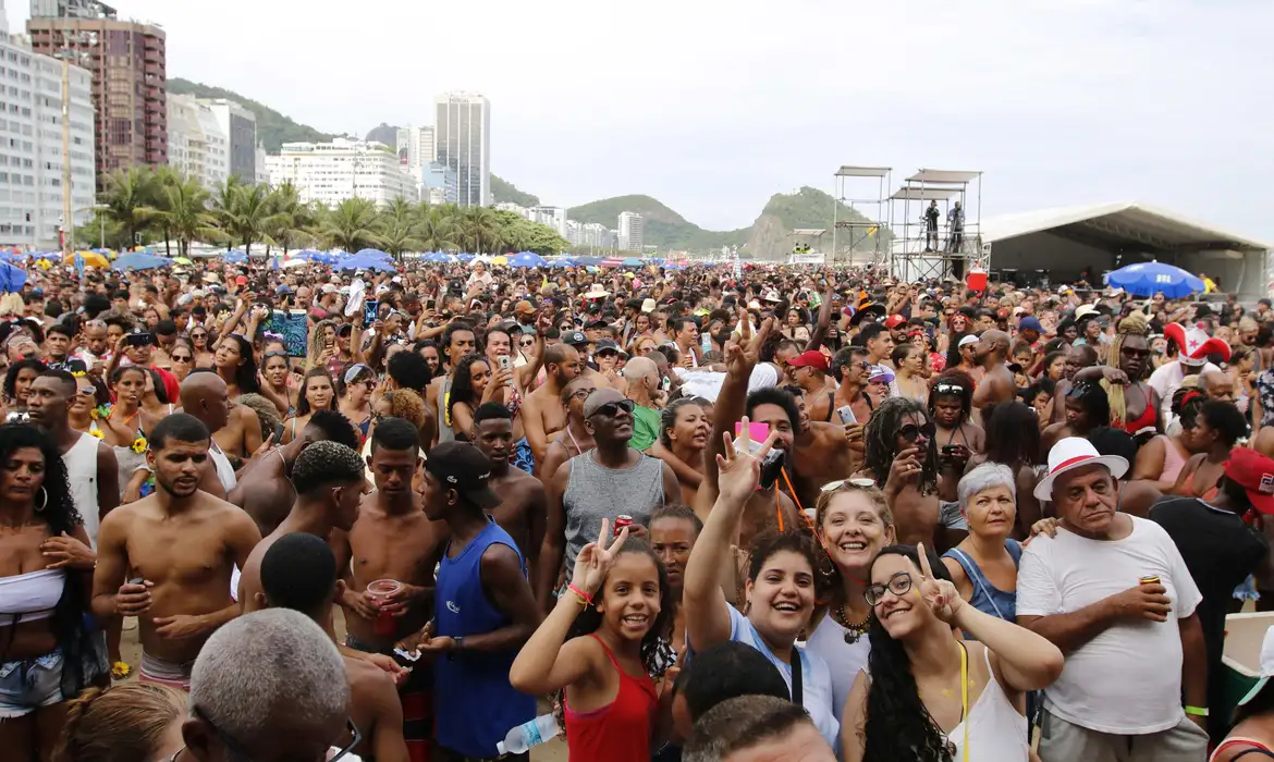 Prefeitura do Rio monitora os 4 primeiros blocos oficiais no carnaval