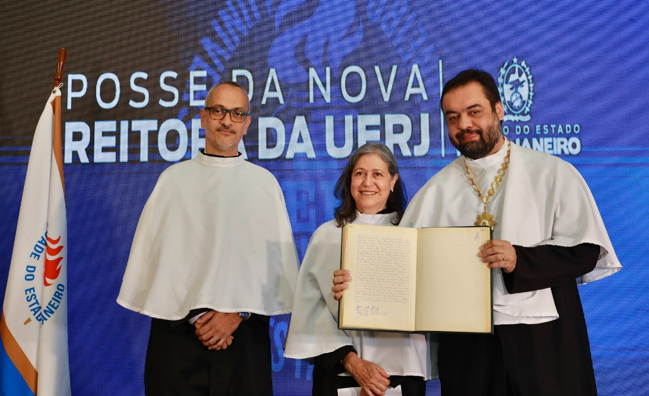 Governador Cláudio Castro dá posse à nova reitoria da UERJ