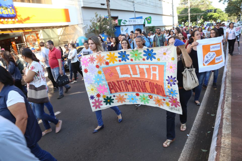 Luta antimanicomial leva ao fechamento de hospital psiquiátrico em Petrópolis