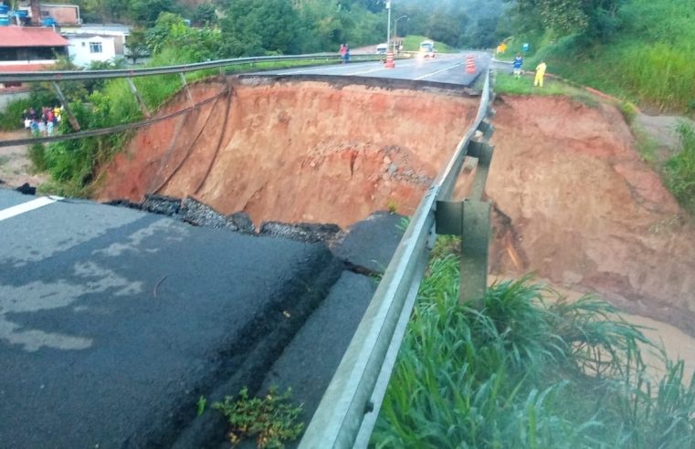 Temporal mata cinco pessoas no estado do Rio