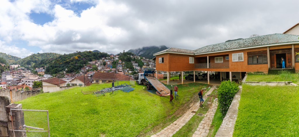 Prefeito Vinicius Claussen vistoria obra de adaptação do imóvel da  nova sede do CMEI Várzea