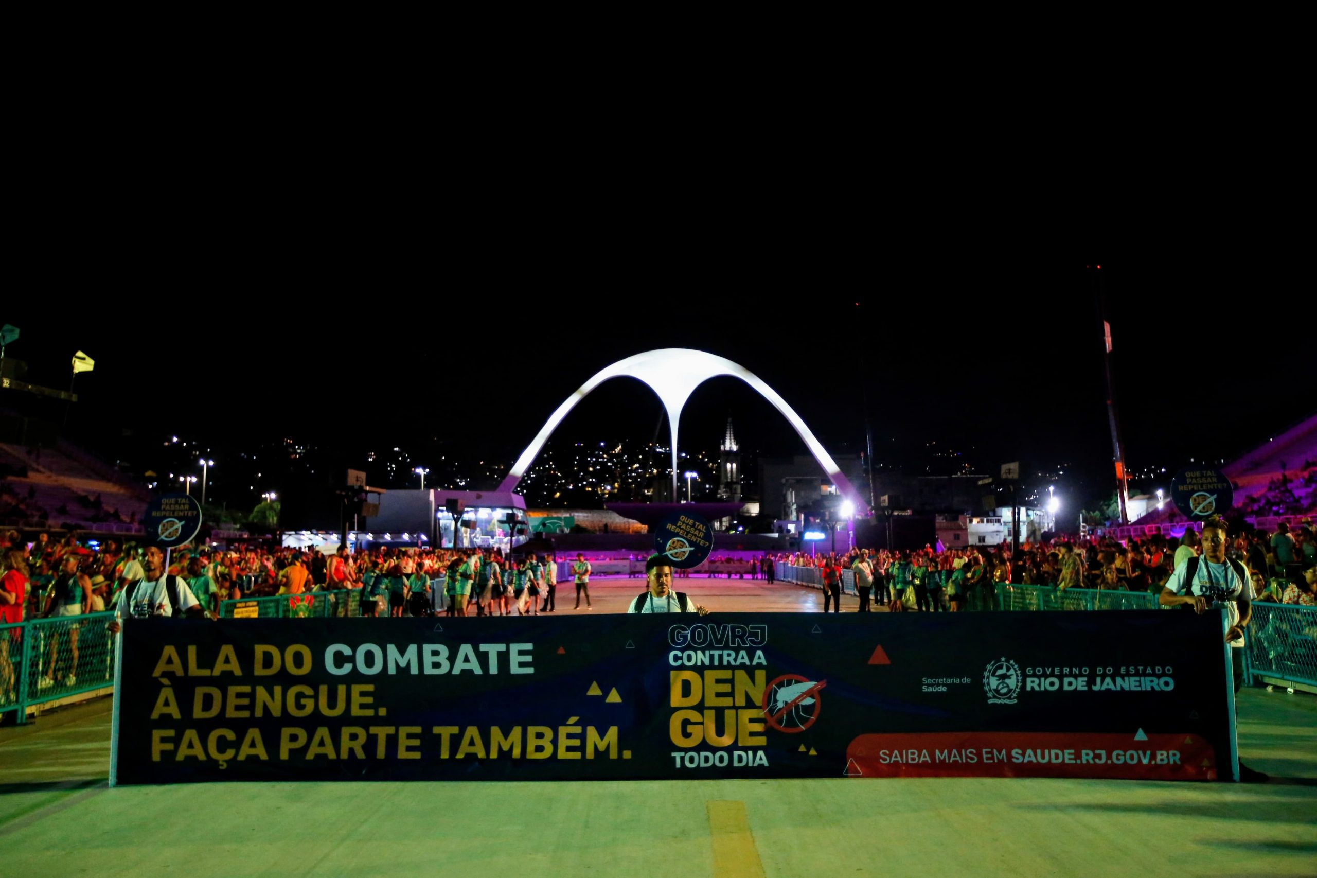 “Unidos contra a dengue” pede passagem para elite do samba na Marquês de Sapucaí