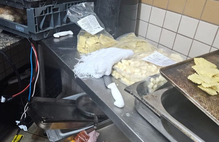MPRJ prende responsável por camarote na Sapucaí que preparava comida no banheiro