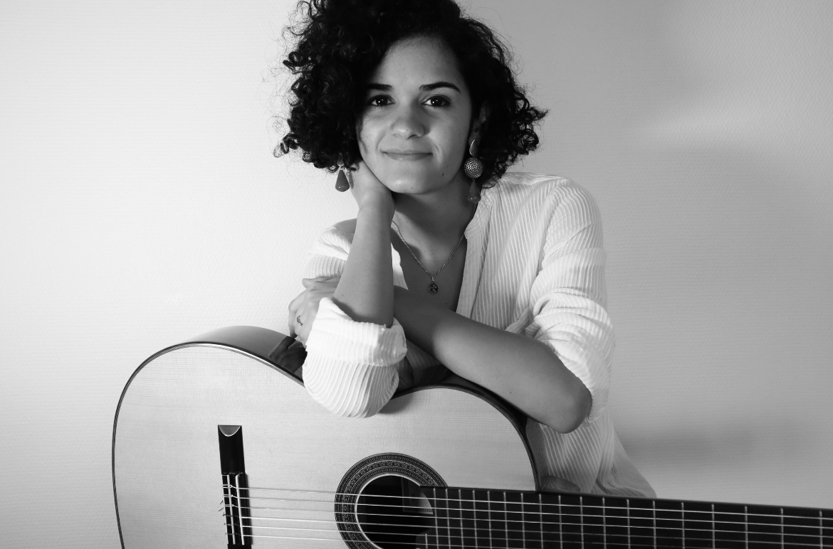 Casa de Petrópolis recebe a violonista Anna Leone em apresentação única 