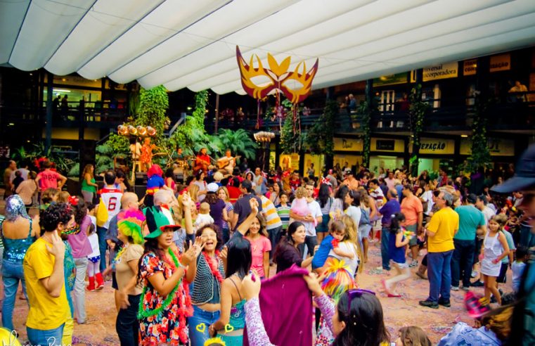 Carnaval do Shopping Vilarejo retoma tradição com o Taruíra à frente da folia