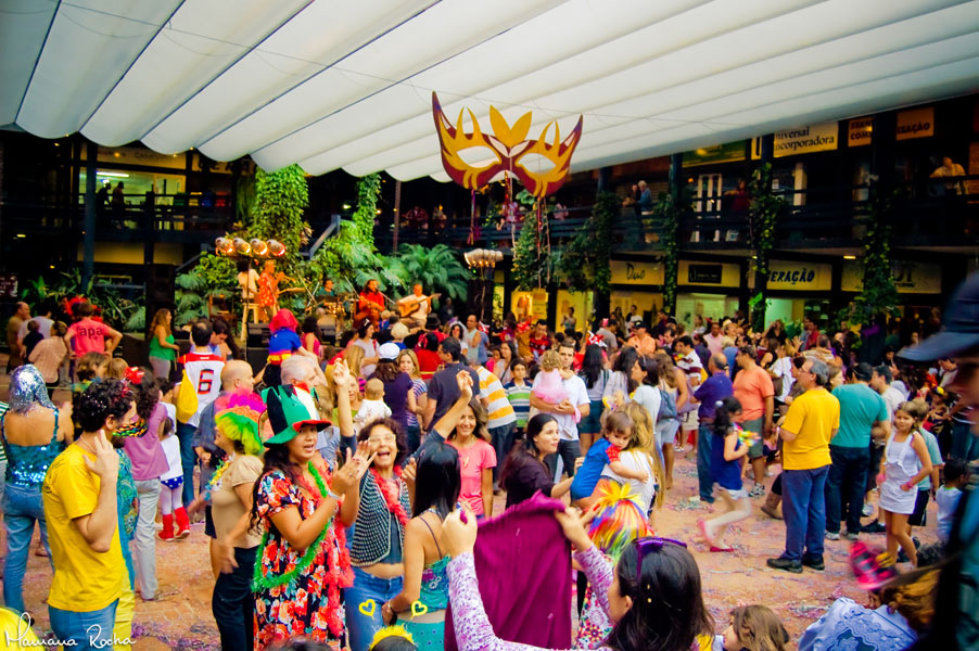 Carnaval do Shopping Vilarejo retoma tradição com o Taruíra à frente da folia