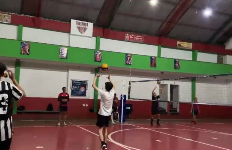 Seletiva CDBV Vôlei conta com 42 participantes diversos municípios