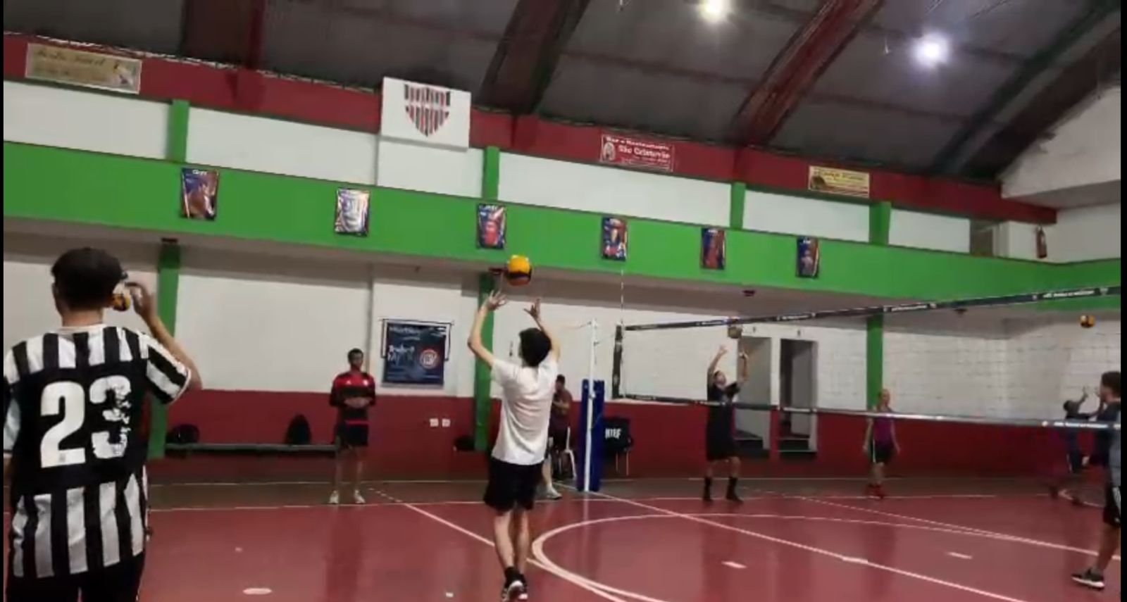 Seletiva CDBV Vôlei conta com 42 participantes diversos municípios