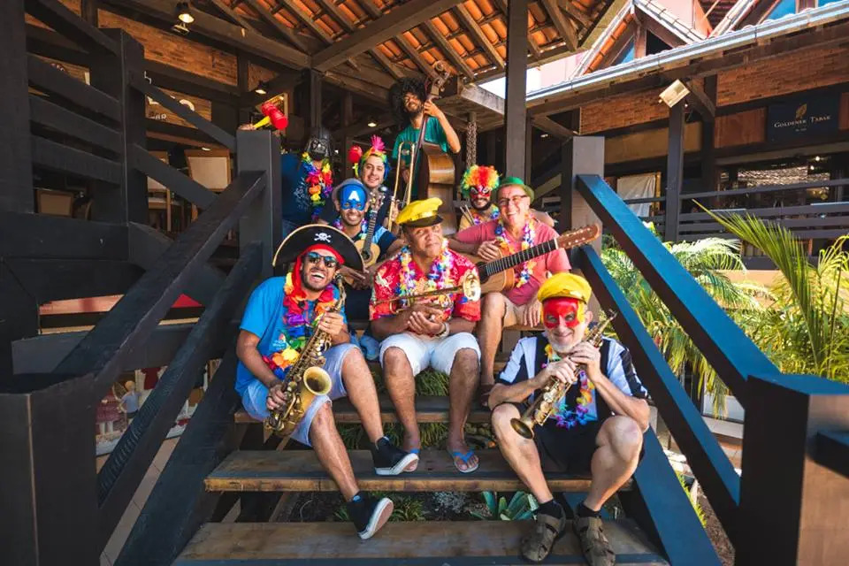 Folia do Vilarejo, em Petrópolis, começou nesta sexta-feira (09) com programação totalmente gratuita