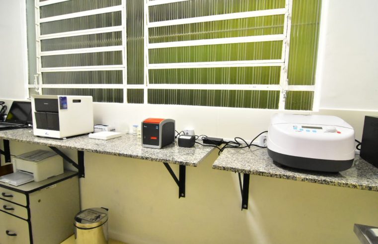 Petrópolis amplia serviços de saúde com novos equipamentos para exames de HIV e hepatites