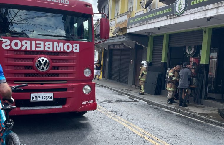 Incêndio em Cervejaria Artesanal no Centro de Petrópolis é controlado pelo Corpo de Bombeiros