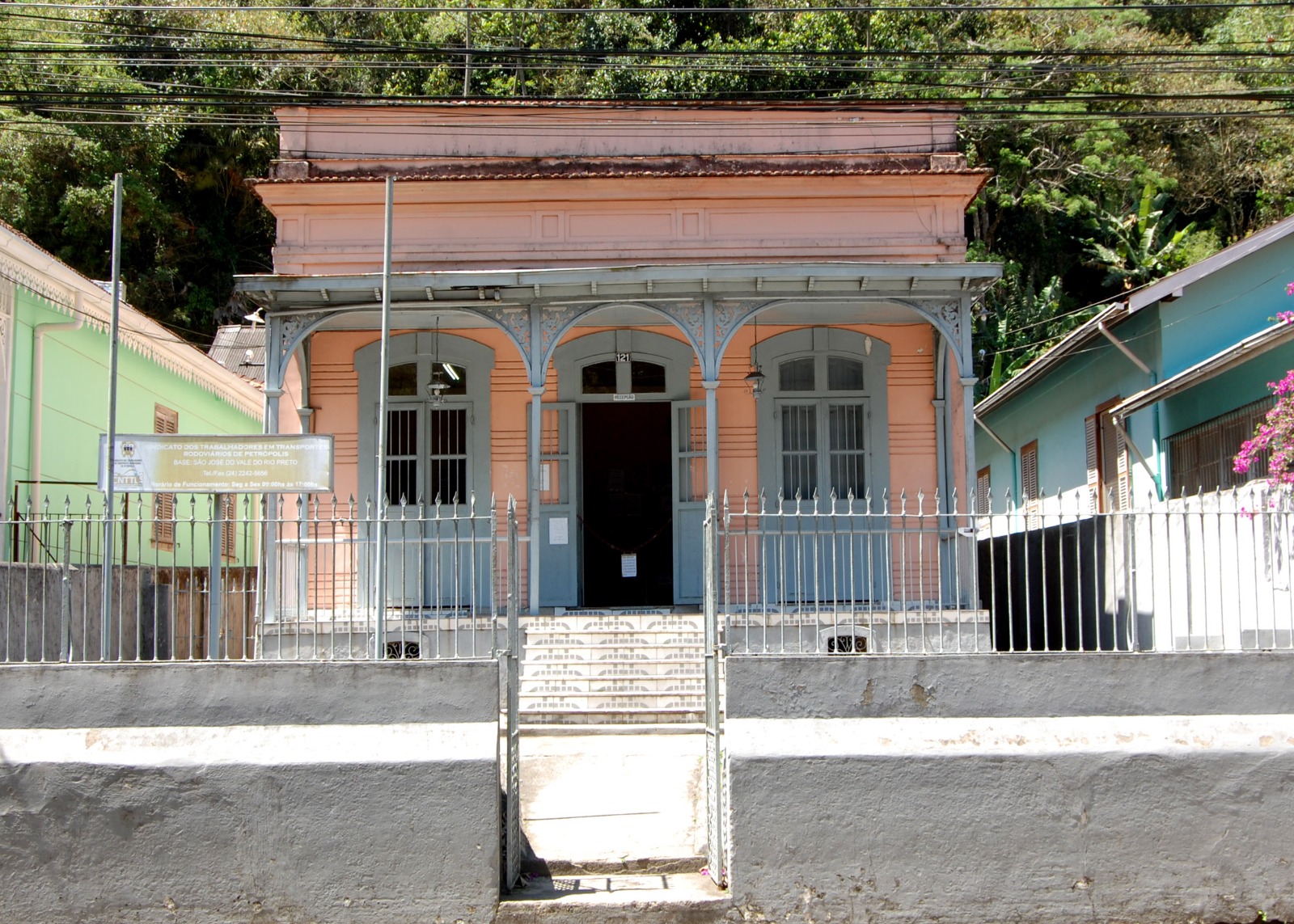 Sind. dos Rodoviários de Petrópolis entrega ofício as empresas Cascstinha e Petro Ita por atraso nos pagamentos