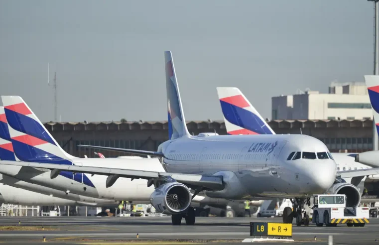 Com greve na Argentina, Latam e Gol cancelam voos para país vizinho