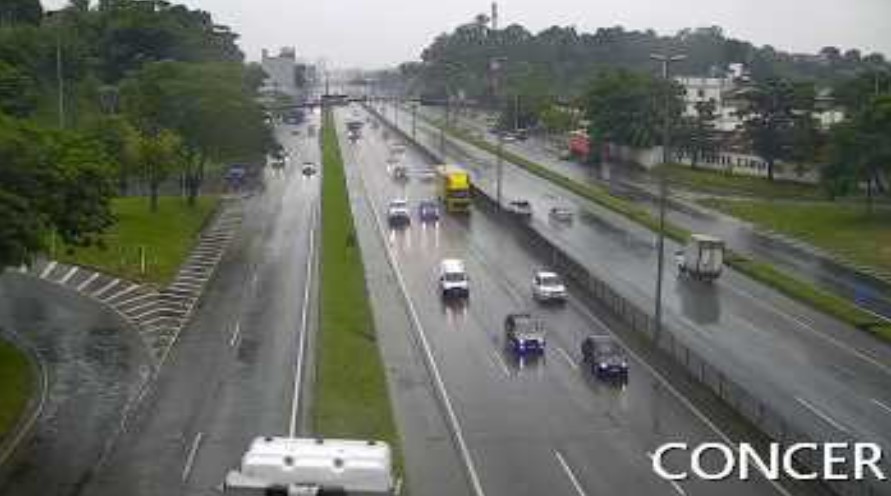 Serra de Petrópolis sob chuva
