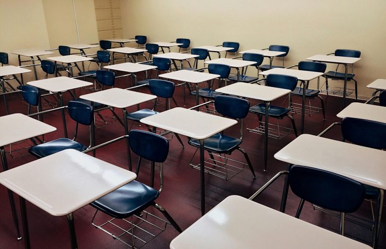 CÂMARA MUNICIPAL APROVA PROJETO DE LEI QUE INCENTIVA O APRENDIZADO DE DIVERSOS IDIOMAS EM PETRÓPOLIS