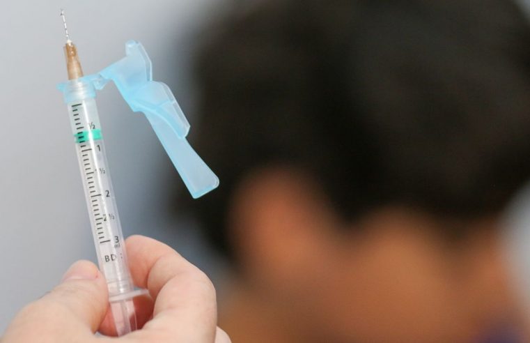 Vacinação contra dengue alcança apenas 18% do público-alvo no Rio
