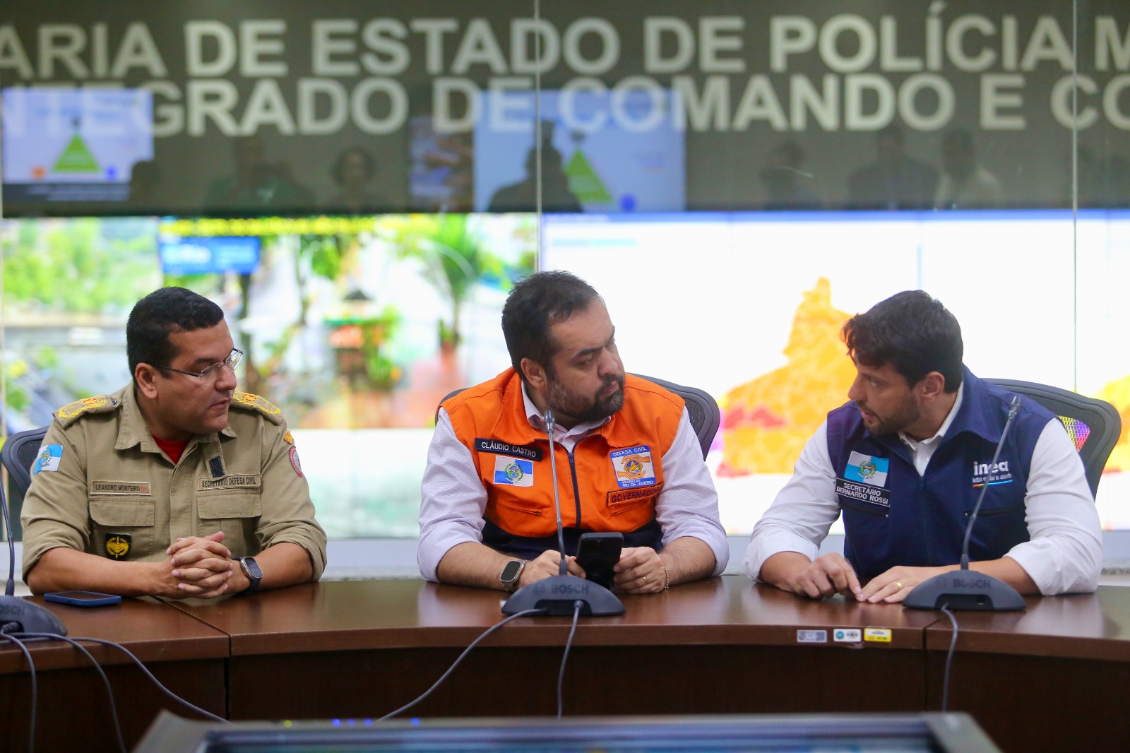 Cláudio Castro viaja para Petrópolis para acompanhar ações do Estado 