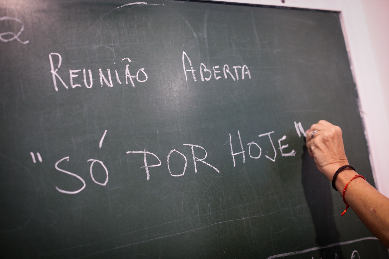 Reunião feminina para Alcóolicos Anônimos acontece neste sábado em Petrópolis