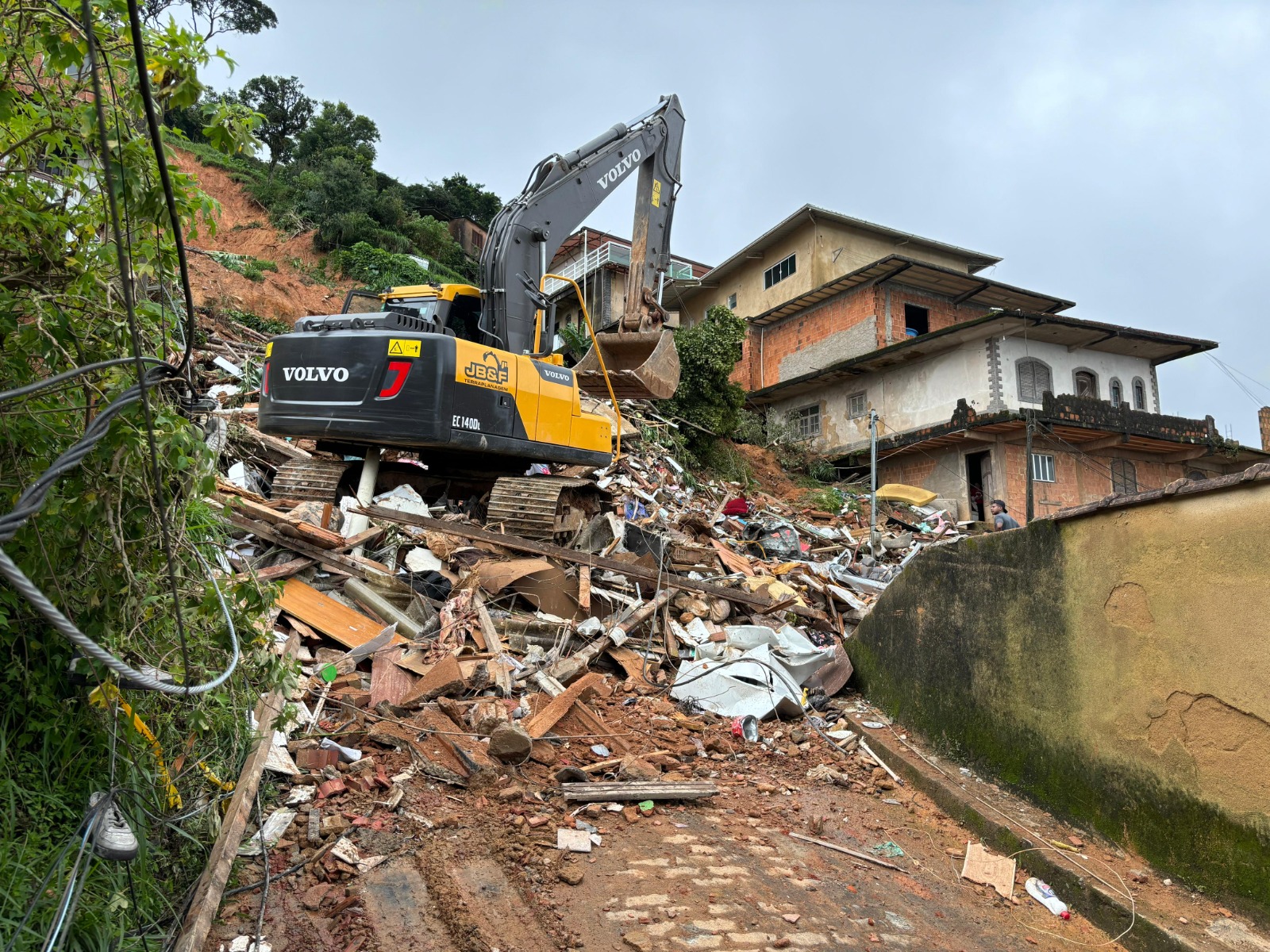 MPRJ requer, em caráter de urgência, que o Município de Petrópolis providencie abrigo adequado para vítimas desabrigadas por causa das últimas chuvas que atingiram a região serrana