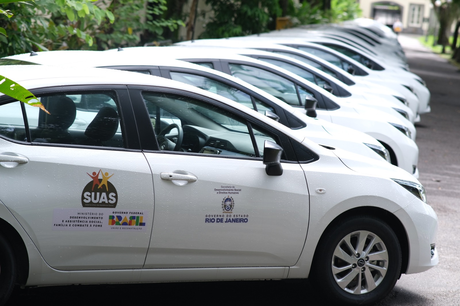 Secretaria Municipal de Assistência social e Direitos Humanos recebe viatura do governo estadual