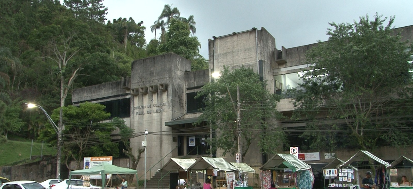 Prefeitura de Petrópolis atrasa pagamento dos editais da lei Paulo Gustavo
