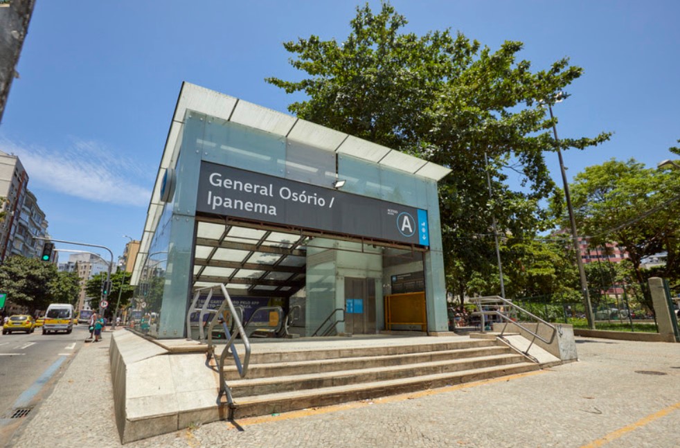 Secretaria da Mulher oferece 15 mil vagas para cursos gratuitos de qualificação profissional para mulheres durante ação na estação General Osório do MetrôRio