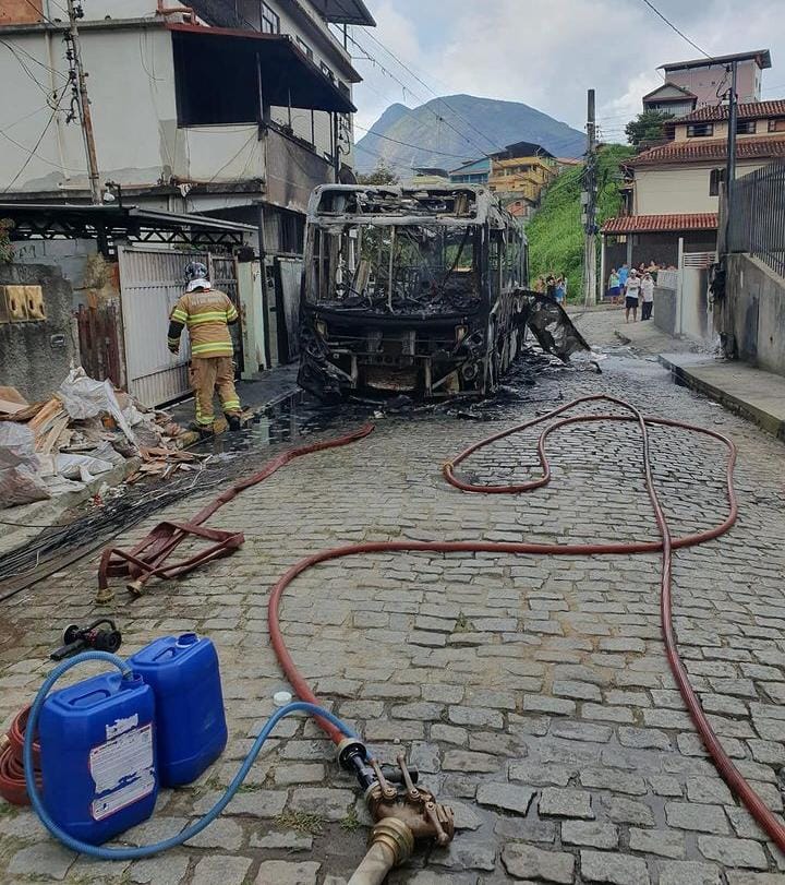 Faol Conclui Perícia do Ônibus Municipal Incendiado