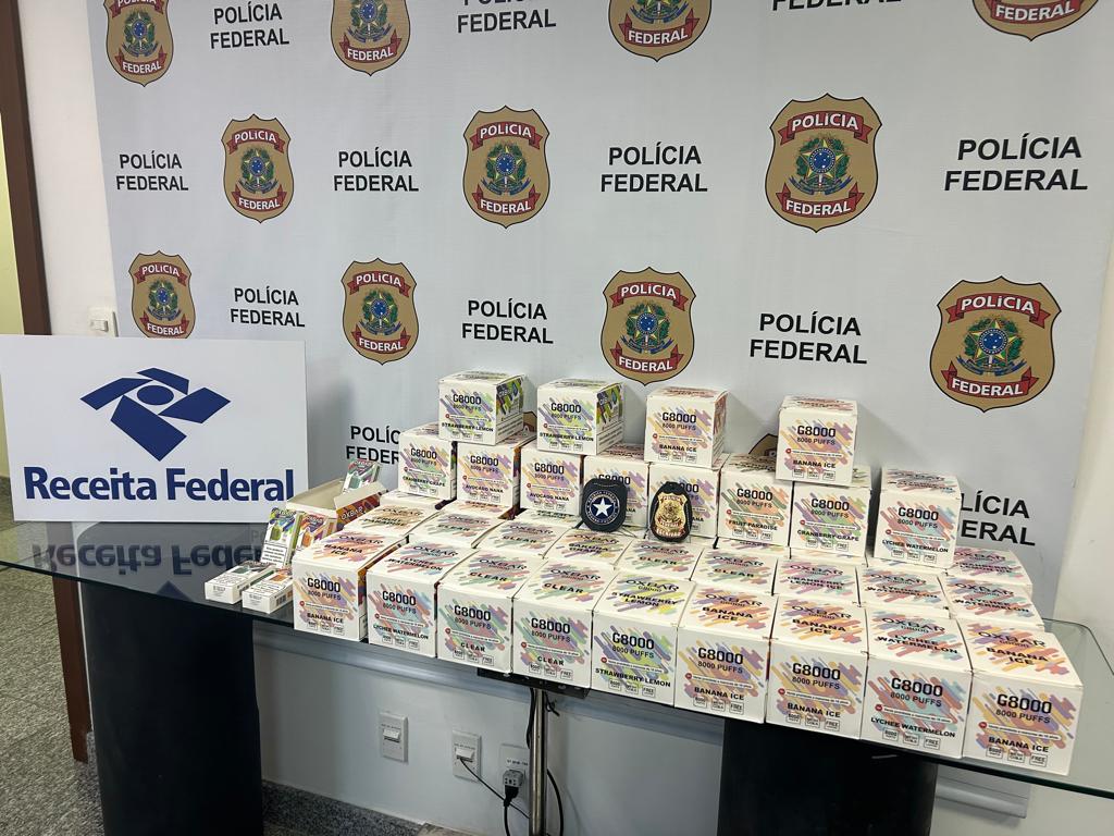 Mulher é presa com 400 cigarros eletrônicos no Aeroporto do Galeão