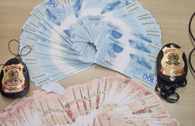 Jovem é presa com R$ 29 mil em moeda falsa, em Itaboraí/RJ