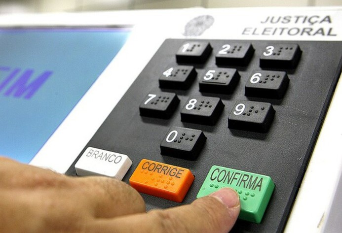 TRE-RJ inicia contato com mesários para futura convocação