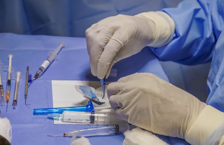 Mutirão de Catarata: Secretaria de Saúde de Teresópolis retoma procedimentos oftalmológicos complexos 