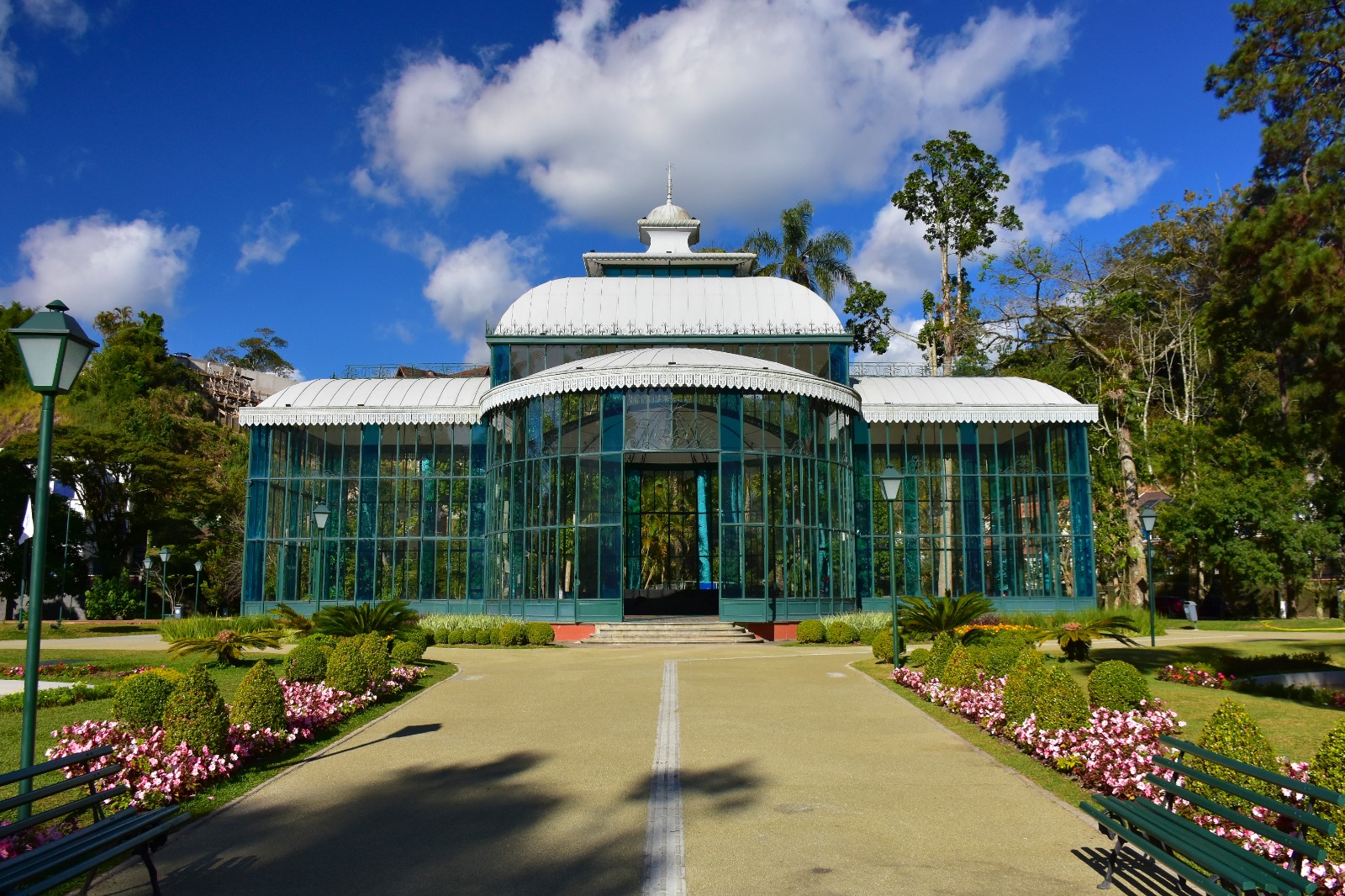 Petrópolis comemora 140 anos da 1ª exposição de flores realizada dentro do pavilhão do Palácio de Cristal