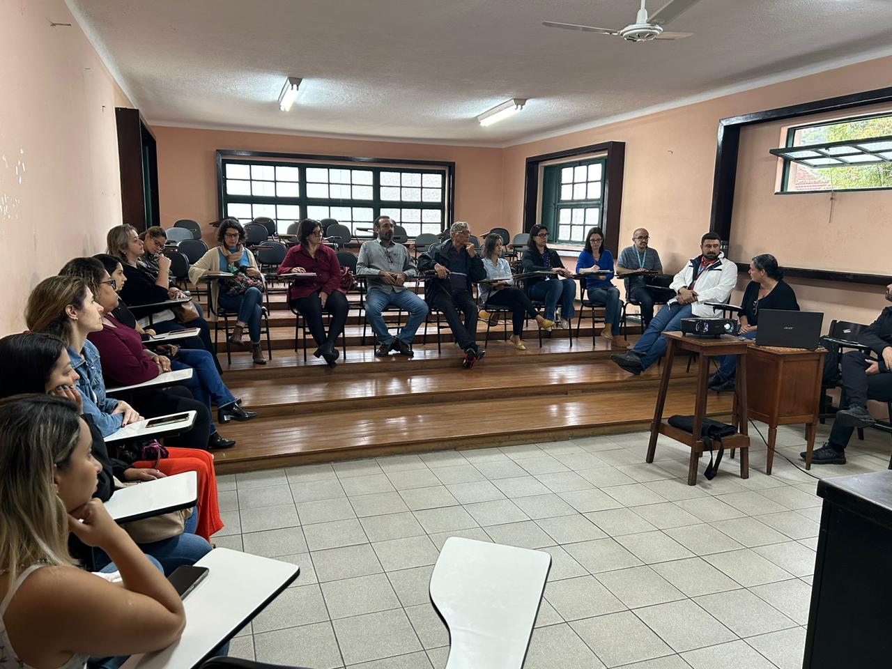 Fiocruz apresenta mapeamento da dengue em Petrópolis durante reunião do Comitê Intersetorial de Enfrentamento às Arboviroses