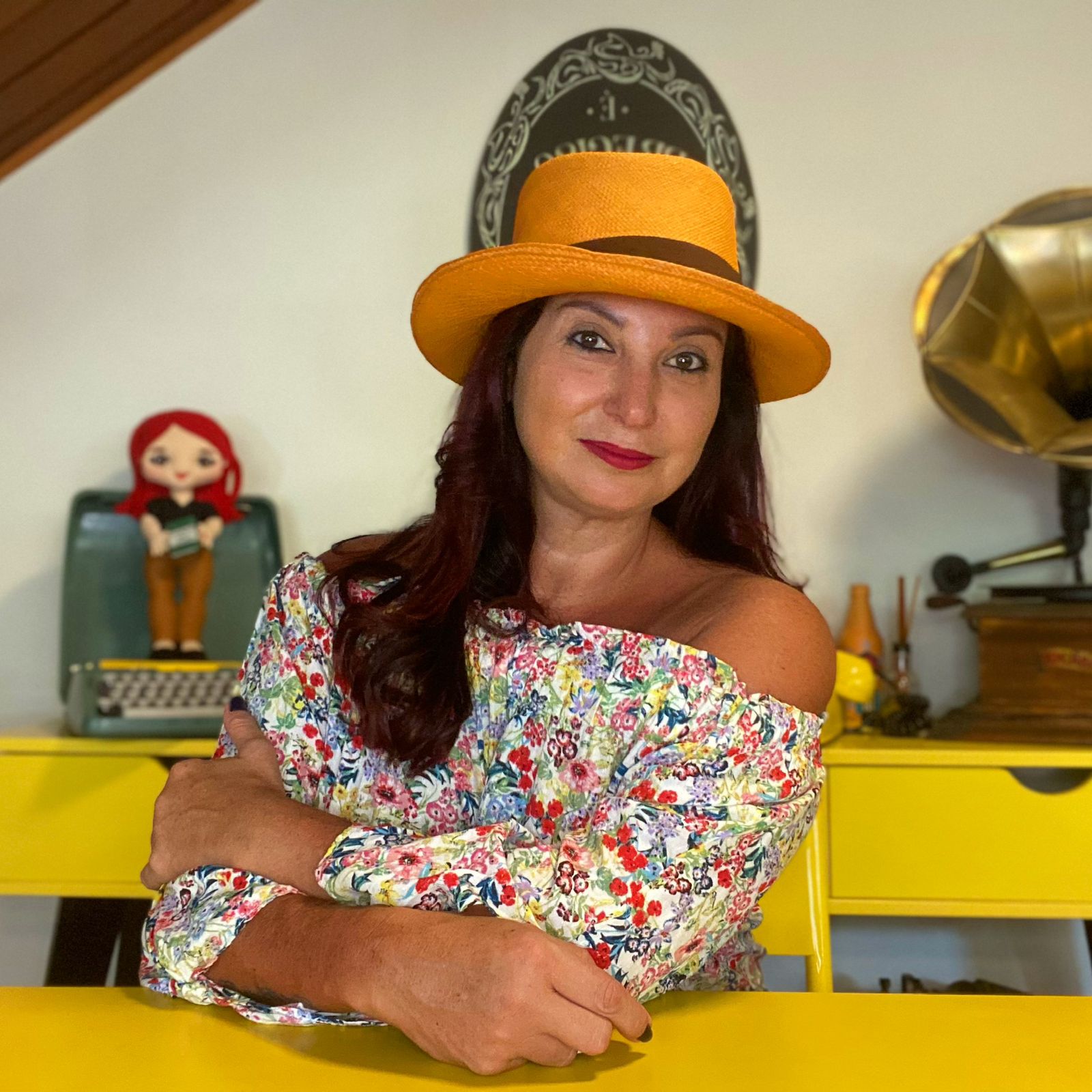 Livro e peça de escritora petropolitana ganham edições com recursos de acessibilidade