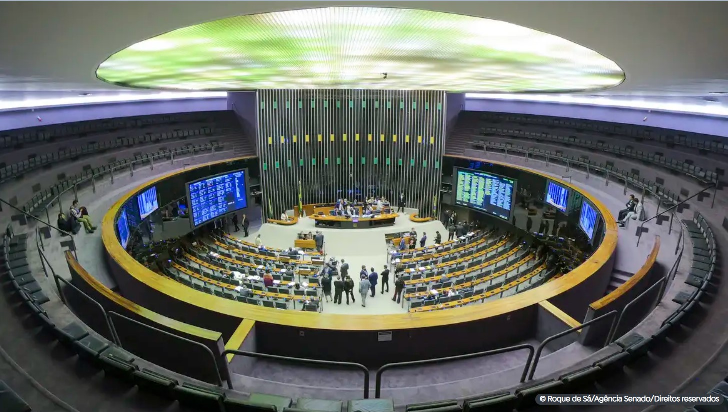 Câmara aprova novas regras para seguro obrigatório de veículos