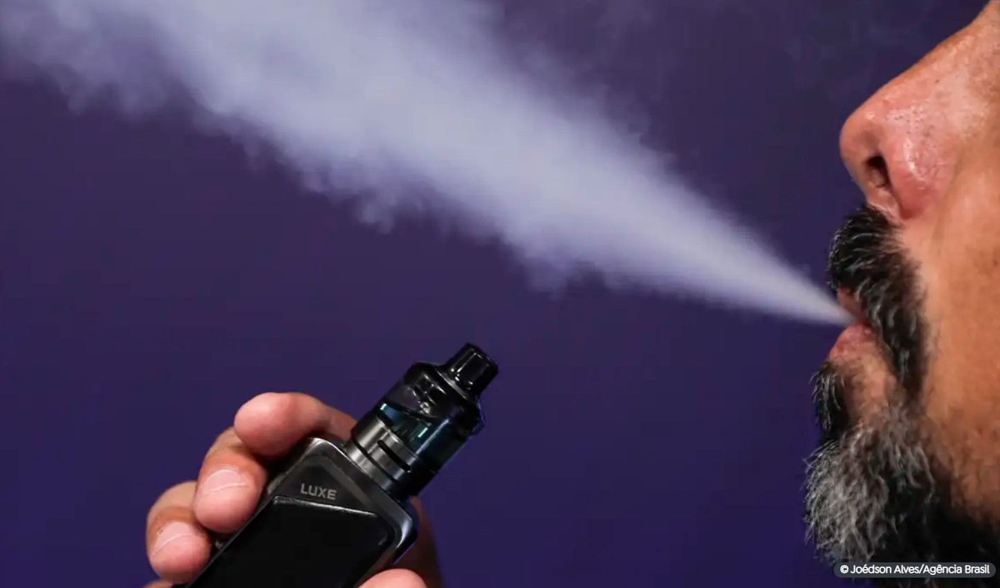 Anvisa adia para sexta debate sobre cigarro eletrônico