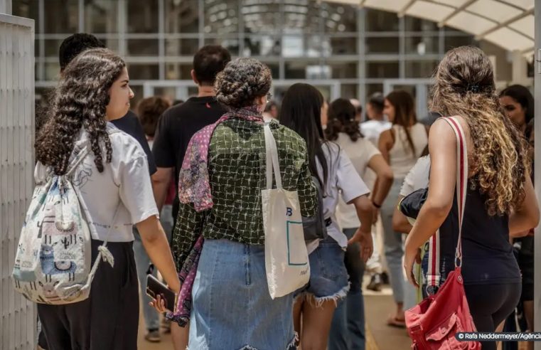 Enem: prazo para solicitar isenção da taxa de inscrição começa hoje