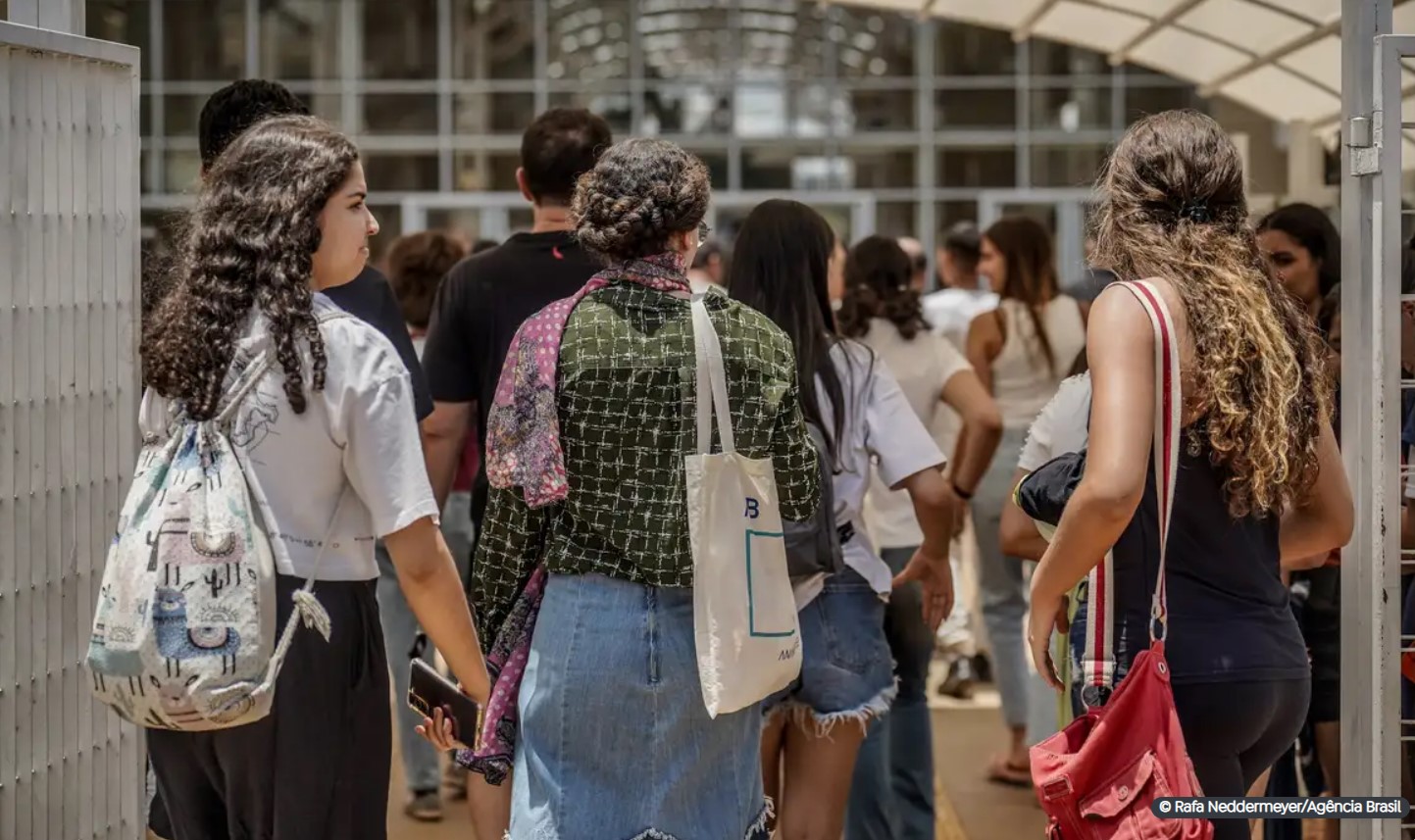 Enem: prazo para solicitar isenção da taxa de inscrição começa hoje