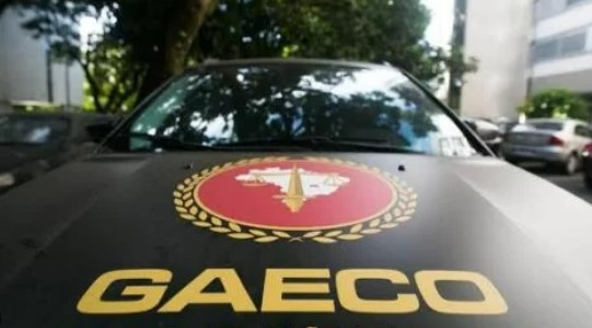 GAECO/MPRJ e Polícia Civil cumprem 11 mandados de busca e apreensão em investigação que apura furto de carros de locadora
