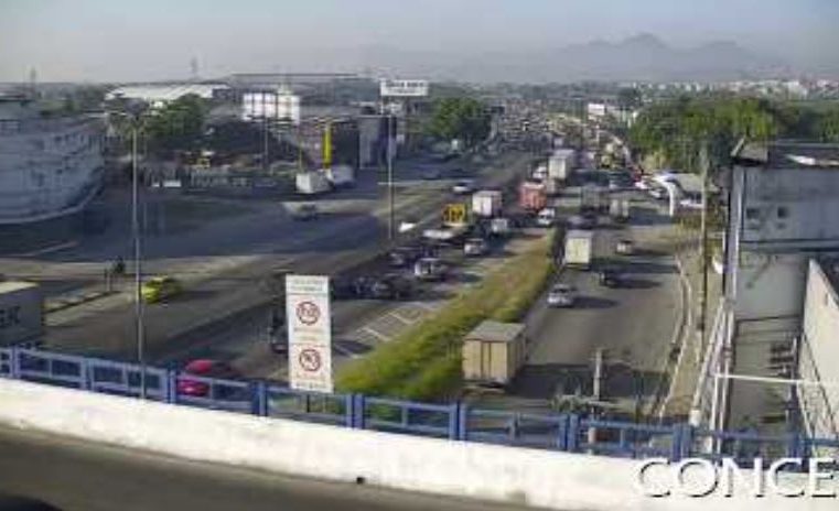 BR-040 com retenção na manhã desta quarta-feira em direção ao Rio