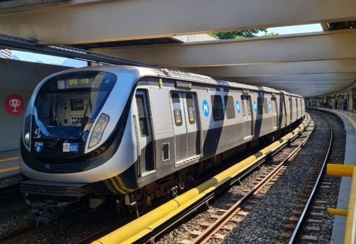 Esquema de funcionamento do MetrôRio para o jogo entre Flamengo e Fortaleza no Maracanã
