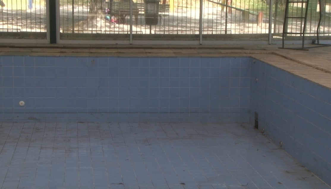 Parque Cremerie está em estado de abandono